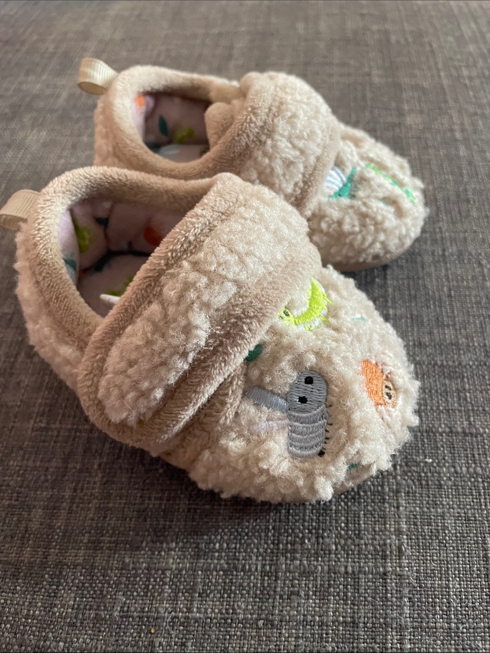 Plush Beige Baby Shoes with Animal Embroidery